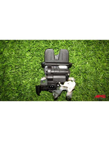 [92413] CERRADURA MALETERO / PORTON - AUDI A4...