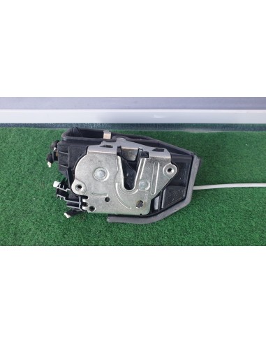 [94867] CERRADURA PUERTA DELANTERA DERECHA -...