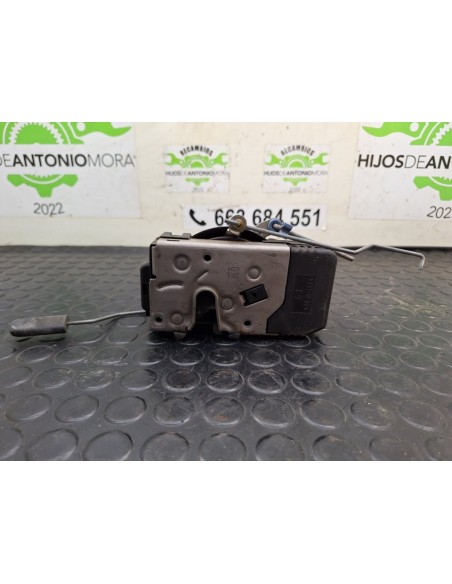 [101828] CERRADURA PUERTA DELANTERA IZQUIERDA  - RENAULT TRAFIC CAJA CERRADA (AB 4.01)