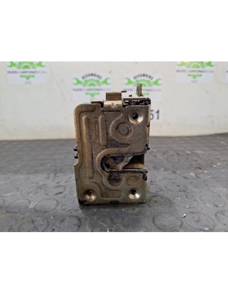 [106800] CERRADURA PUERTA DELANTERA IZQUIERDA  - IVECO DAILY CAJA CERRADA