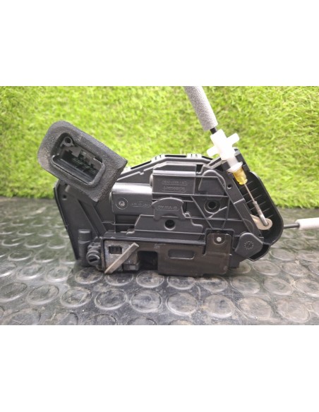 [102328] CERRADURA PUERTA TRASERA IZQUIERDA  - VOLKSWAGEN T-ROC (01/2017 - 12/2020)