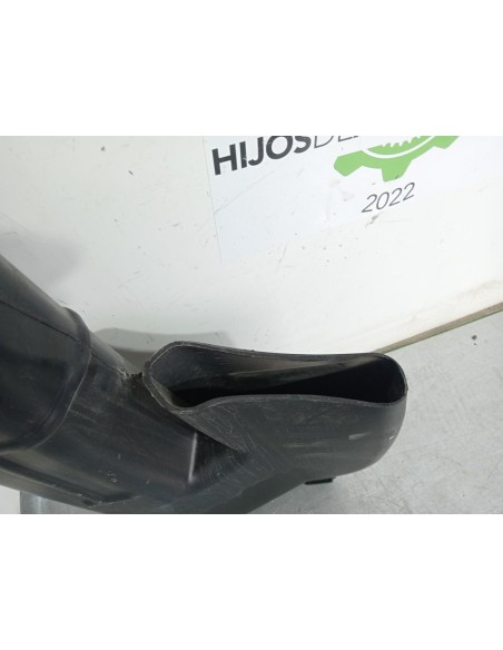 [100136] CHIMENEA FILTRO AIRE - NISSAN CABSTAR E (01/2002 - 12/2003)