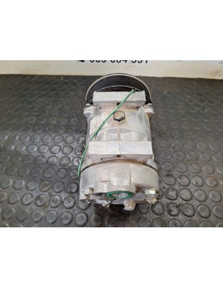 [104662] COMPRESOR AIRE ACONDICIONADO - VOLVO FM 9 2002 - (01/2002 - 01/2005)