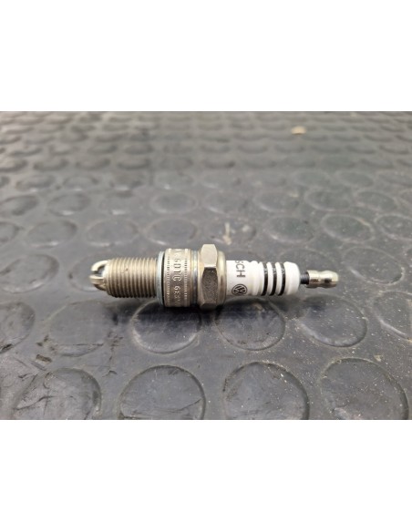 [100447] CONJUNTO BUJIAS - VOLKSWAGEN GOLF IV BERLINA (1J1)