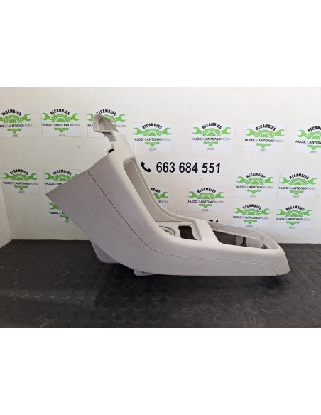 [94170] CONSOLA CENTRAL - VOLKSWAGEN UP! (122) (01/2016 - 12/2018)