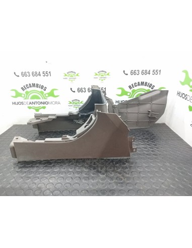 [101048] CONSOLA CENTRAL - TOYOTA LAND CRUISER...