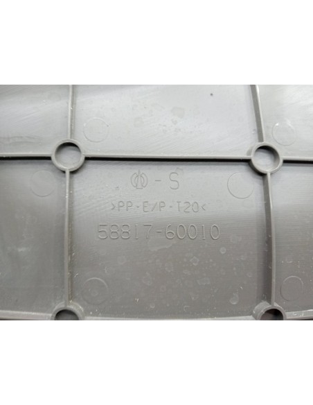 [101048] CONSOLA CENTRAL - TOYOTA LAND CRUISER (J10)