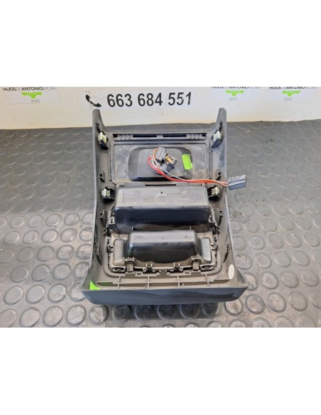 [104244] CONSOLA CENTRAL - AUDI A4 AVANT (B5)