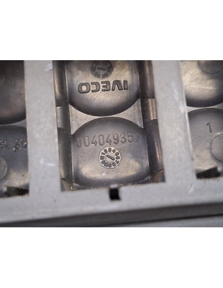 [102261] CONSOLA CENTRAL - IVECO EUROCARGO (01/1991 - 12/2001)