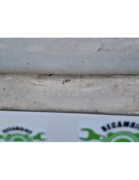 [102824] DEFLECTOR DERECHO  - RENAULT HR XXX.18/26 PREMIUM 01 - (01/2001 - 12/2006)