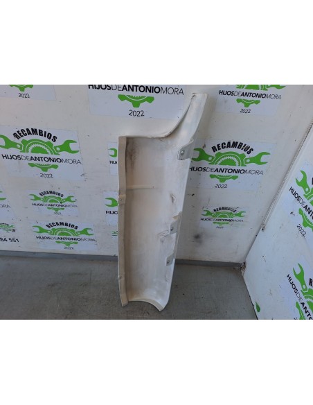 [102824] DEFLECTOR DERECHO  - RENAULT HR XXX.18/26 PREMIUM 01 - (01/2001 - 12/2006)