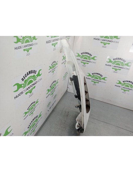 [99767] DEFLECTOR IZQUIERDO  - IVECO EUROCARGO TECTOR (01/2001 - 12/2003)