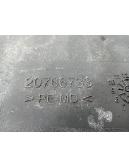 [100093] DEPOSITO ADBLUE - RENAULT MIDLUM (01/2000 - 12/2013)