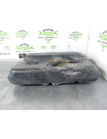 [105420] DEPOSITO COMBUSTIBLE - MERCEDES MB 100 D CAJA CERRADA / COMBI (01/1987 - 01/1995)