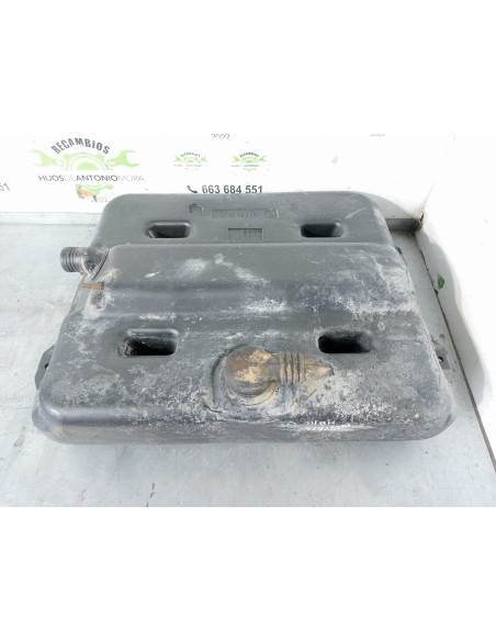 [105420] DEPOSITO COMBUSTIBLE - MERCEDES MB 100 D CAJA CERRADA / COMBI (01/1987 - 01/1995)