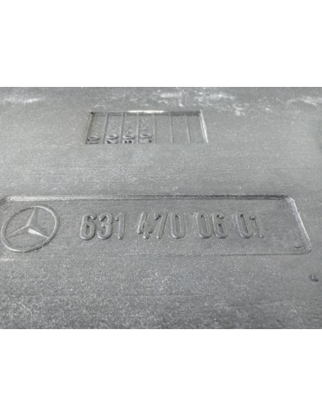 [105420] DEPOSITO COMBUSTIBLE - MERCEDES MB 100 D CAJA CERRADA / COMBI (01/1987 - 01/1995)