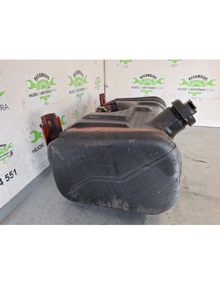 [105099] DEPOSITO COMBUSTIBLE - IVECO DAILY CAJA ABIERTA / VOLQUETE (01/1989 - 01/1999)