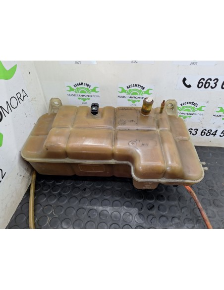 [106747] DEPOSITO EXPANSION - IVECO DAILY CAJA CERRADA