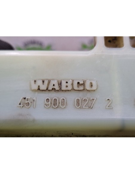 [101120] DEPOSITO LIQUIDO DE FRENOS - MERCEDES ATEGO 2-EJES 18 T /BM 950/2/4 (01/1997 - 12/2004)