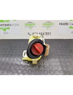 [100997] DEPOSITO LIQUIDO DE FRENOS - NISSAN ECO - T... 2