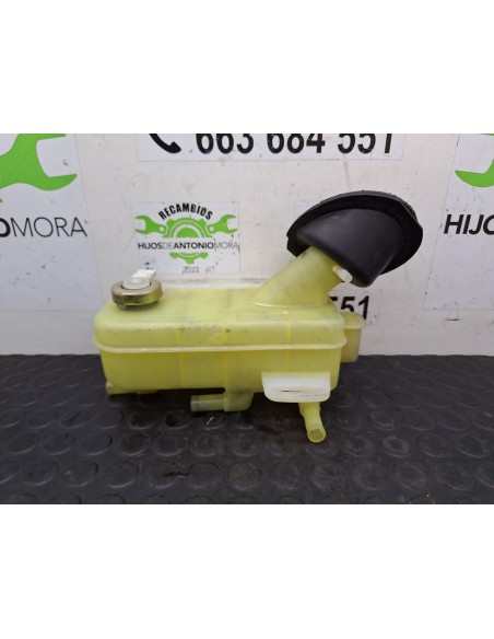 [100997] DEPOSITO LIQUIDO DE FRENOS - NISSAN ECO - T 100.45/78 KW/E2 (01/1996 - ...)