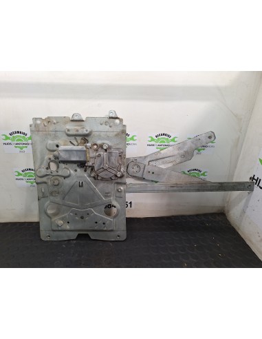 [106501] ELEVALUNAS DELANTERO DERECHO - VOLVO...