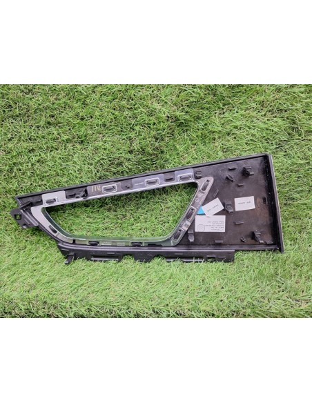 [99680] EMBELLECEDOR - AUDI Q7 (4M) (01/2015 - 12/2019)