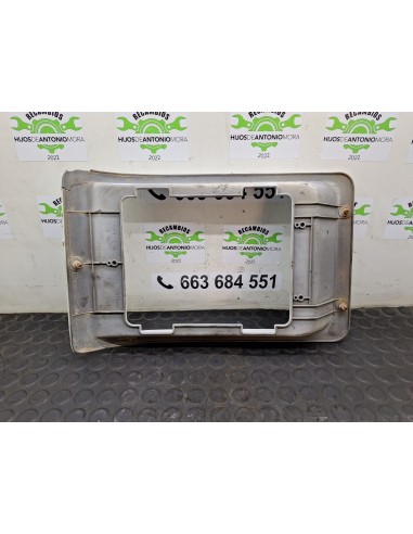 [106511] EMBELLECEDOR FAROS - RENAULT G 280...