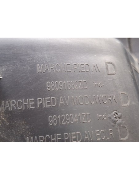 [103605] ESTRIBO DELANTERO DERECHO - CITROEN JUMPY FUGÓN (01/2016 - 12/2020)