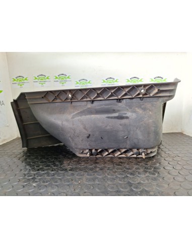 [104683] ESTRIBO DELANTERO DERECHO - RENAULT...