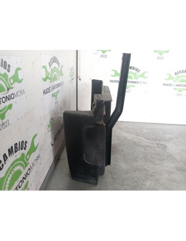 [105218] ESTRIBO DELANTERO DERECHO - MERCEDES 914