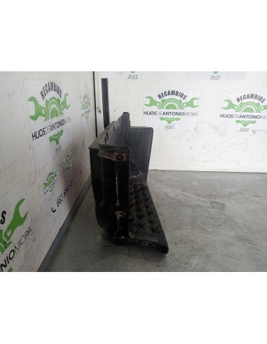 [105218] ESTRIBO DELANTERO DERECHO - MERCEDES 914