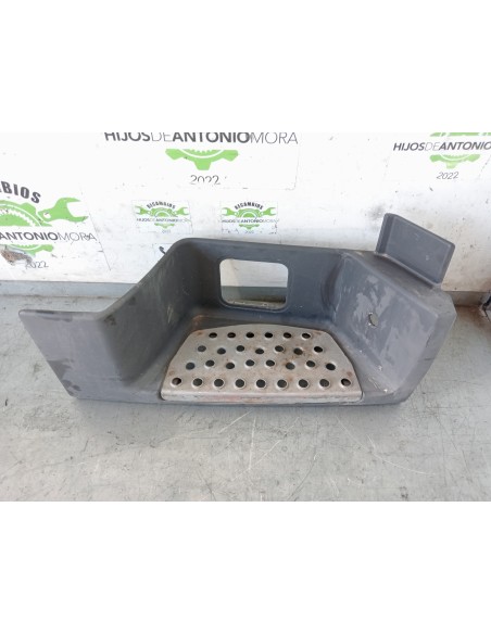 [106105] ESTRIBO DELANTERO DERECHO - MAN TG - A 18.XXX