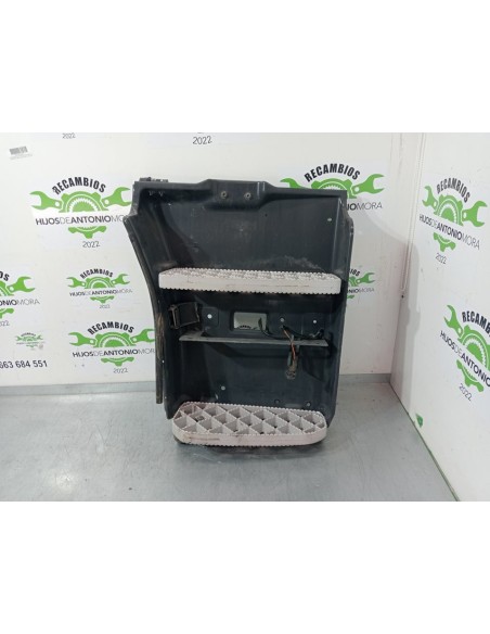 [97848] ESTRIBO DELANTERO DERECHO - SCANIA SERIE 4 (P/R 94 G) (01/1996 - 01/2004)