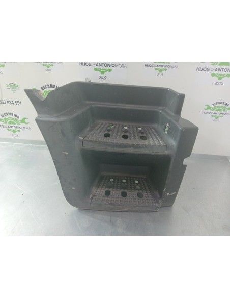 [95934] ESTRIBO DELANTERO DERECHO - IVECO STRALIS (AS) (01/2012 - 01/2019)