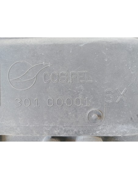 [106221] ESTRIBO DELANTERO IZQUIERO - RENAULT HR XXX.18/26 PREMIUM 01 - (01/2001 - 12/2006)