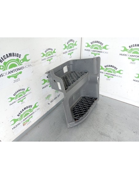 [103327] ESTRIBO DELANTERO IZQUIERO - RENAULT HR XXX.18/26 PREMIUM 01 - (01/2001 - 12/2006)