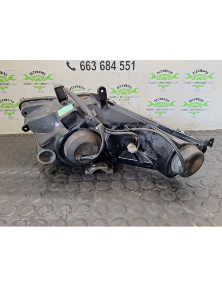 [104829] FARO DERECHO - PEUGEOT SATELIS