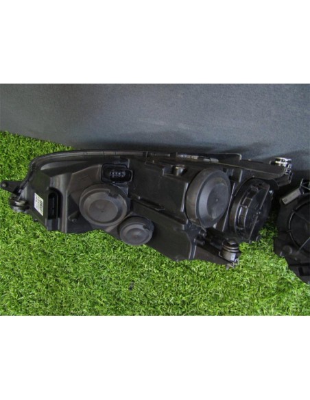 [96102] FARO DERECHO - VOLKSWAGEN GOLF VII LIM. (01/2012 - 12/2017)
