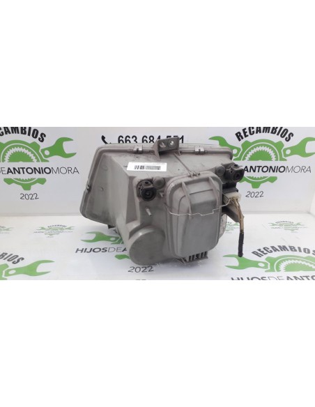 [94877] FARO DERECHO - MERCEDES VITO COMBI 06.2003 -