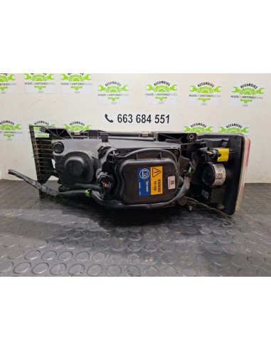 [104217] FARO DERECHO - SCANIA SERIE 4 (P/R 94...