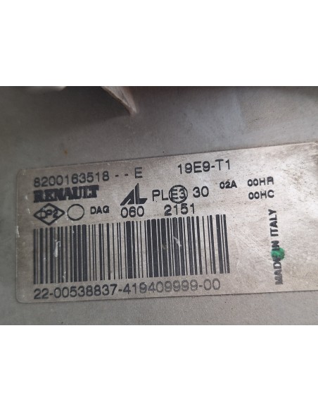 [105356] FARO DERECHO - RENAULT MASTER MAXI CAJA CERRADA (01/2002 - ...)