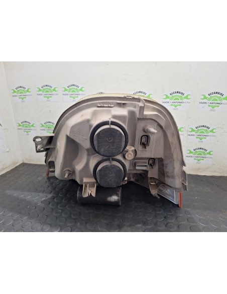 [105356] FARO DERECHO - RENAULT MASTER MAXI CAJA CERRADA (01/2002 - ...)