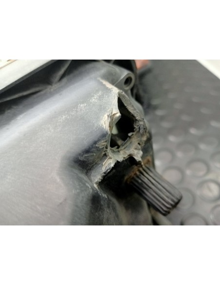 [97820] FARO IZQUIERDO - IVECO STRALIS (AS) (01/2012 - 01/2019)