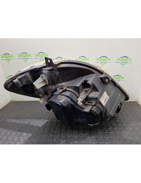 [104915] FARO IZQUIERDO - MERCEDES SPRINTER II JAMES COOK (906)