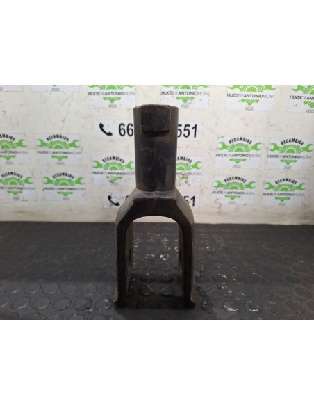 [105706] GANCHO REMOLQUE - VOLVO FH 12 ASTA 2001 E2 / E3