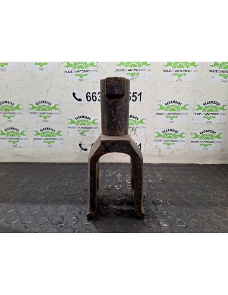 [105706] GANCHO REMOLQUE - VOLVO FH 12 ASTA 2001 E2 / E3