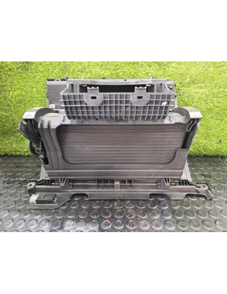 [101594] GUANTERA - VOLKSWAGEN ARTEON (3H7) (01/2017 - 12/2020)