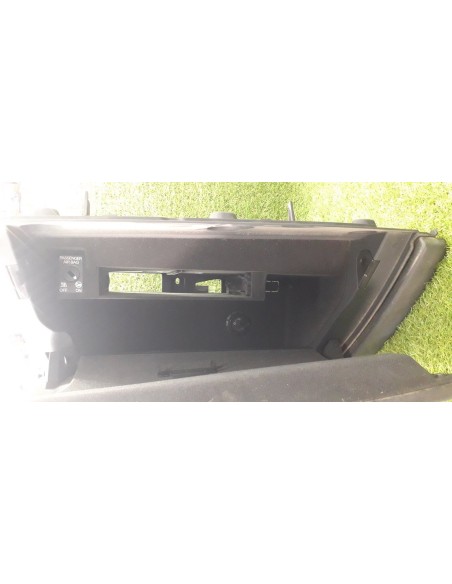 [95362] GUANTERA - AUDI A8 (D2) (01/1994 - 01/1999)