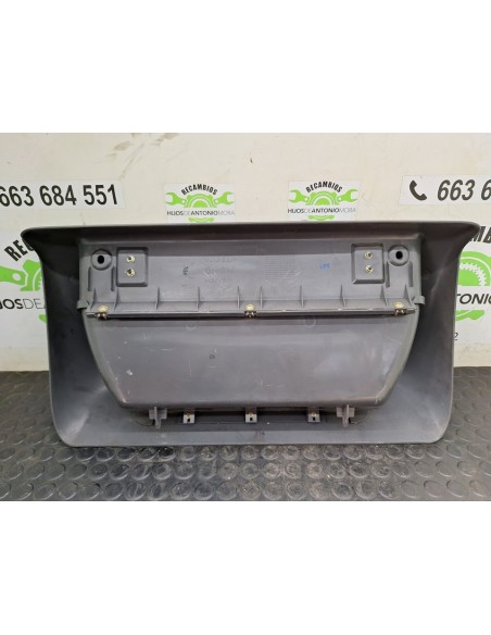 [102663] GUANTERA - IVECO EUROCARGO TECTOR (01/2001 - 12/2003)